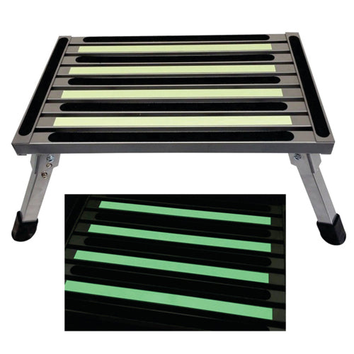 Illuminating folding caravan camping step