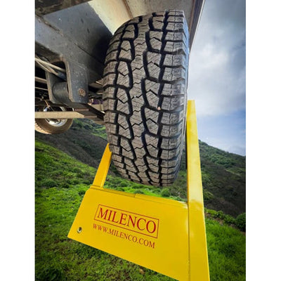 High-Visibility Yellow Wheel Clamp with Locking Mechanism